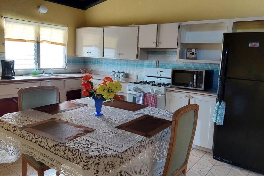 Conveniently Located, Quiet & Amp; Comfortable كريستيانستيد المظهر الخارجي الصورة